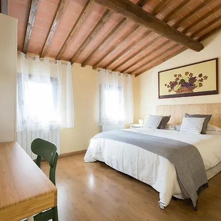 Mercato 2 Bedrooms Apartment *