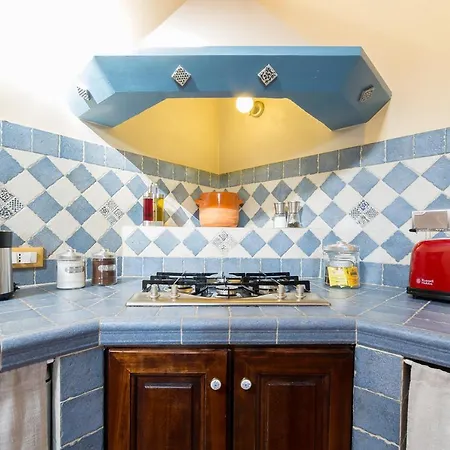 Mercato 2 Bedrooms Apartment *
