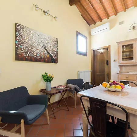 Mercato 2 Bedrooms Apartment *